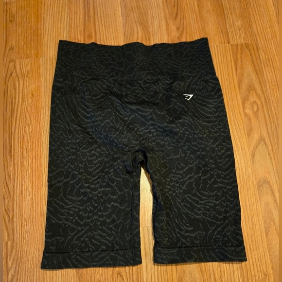 Gymshark Black Print Gym Bike Shorts - Picture 6 of 6